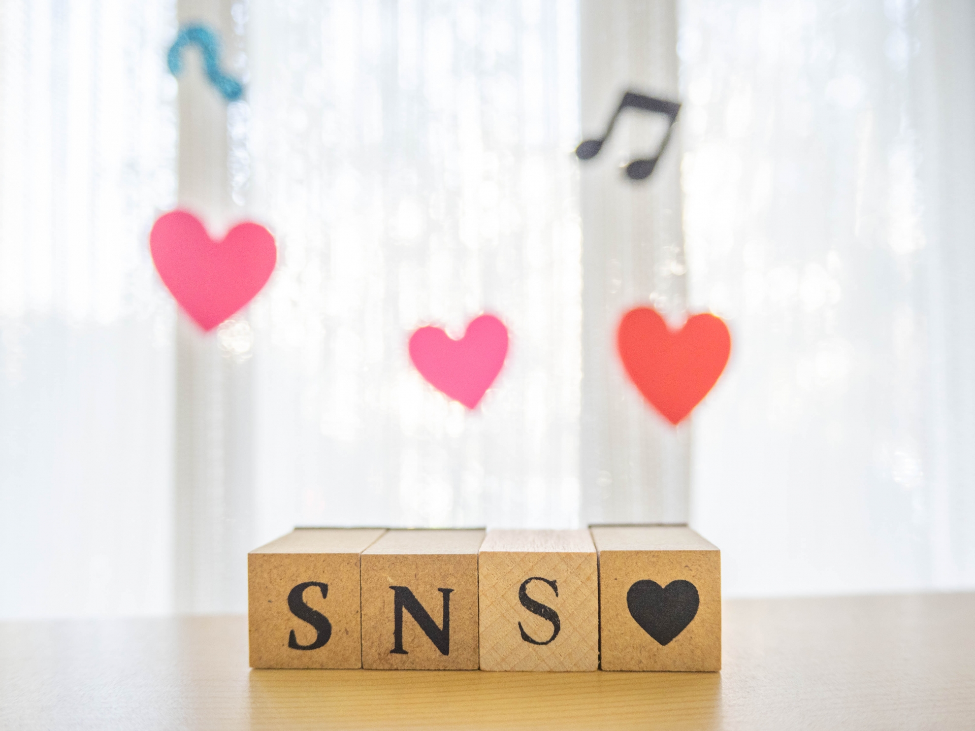 SNS依存？「いいね」中毒には要注意！