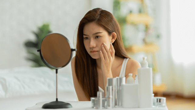 開き毛穴って何？年齢肌ケア