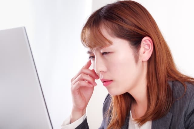 ドライアイの原因はストレス!? 自律神経を整えて涙不足を解消しよう！