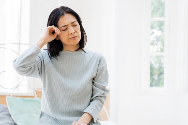 めまいは左右の視力差が原因だった!? 『不同視（ガチャ目）』の症状と対処法