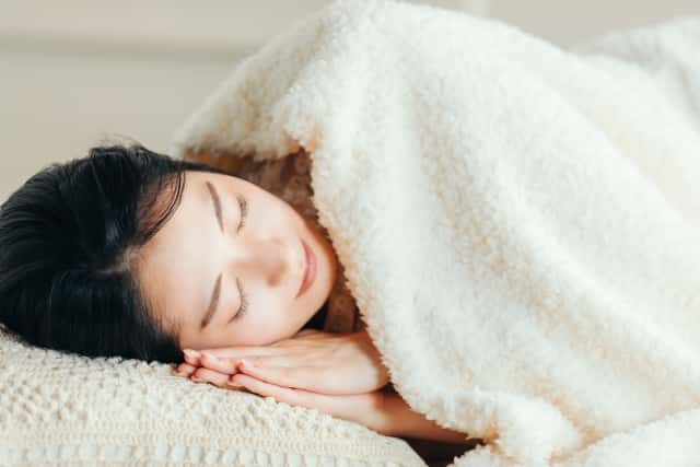 オートファジーが「睡眠」で高まる！眠りのポイントとおすすめ成分