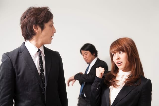 言えば言うほど不幸になる!? 悪口が心身に与える悪影響